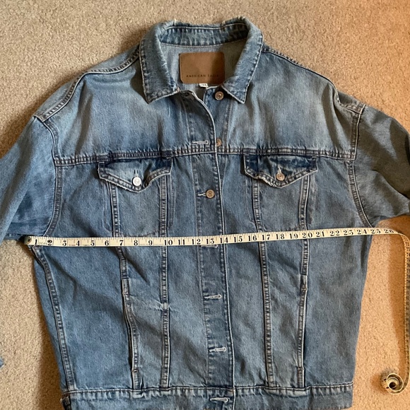 American Eagle women’s Jean jacket. Size large - Picture 3 of 6